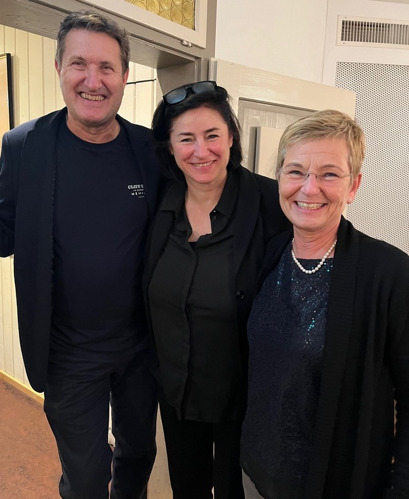 Dr. Helga Kohler-Spiegel, mit der stellv. Leiterin Barbara Moser-Natter und dem Leiter Sepp Gröfler